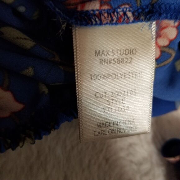 Women's Floral Boho Faux Wrap Top Size Medium Blue - Picture 7 of 8